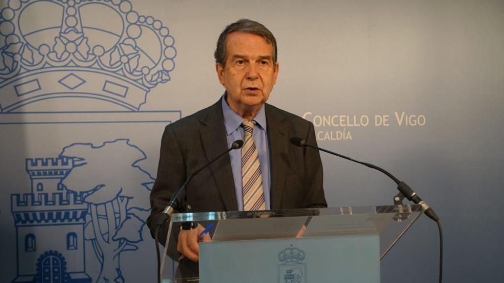 El alcalde de Vigo, Abel Caballero, en rueda de prensa.
