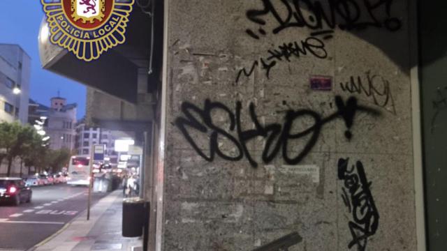 Pared grafiteada en León