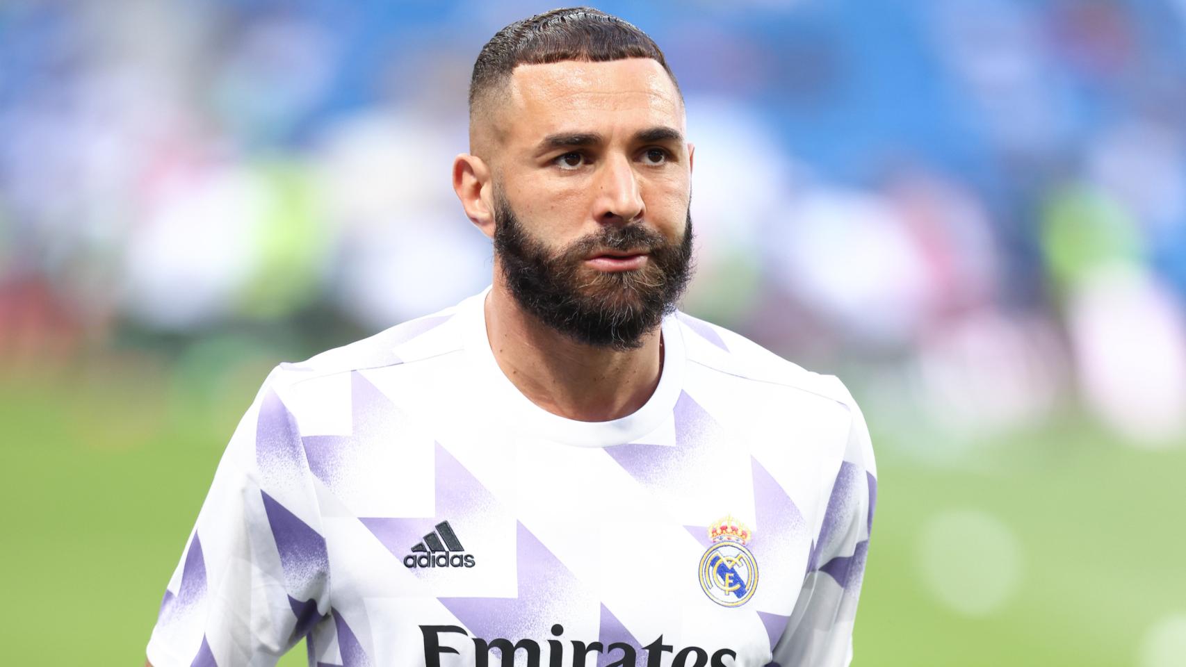 Karim Benzema, durante el calentamiento de un partido del Real Madrid
