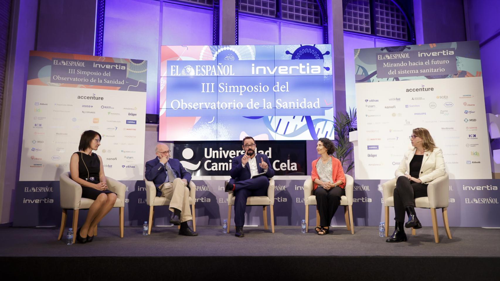 Expertos participantes en la mesa 'Enfermedades neurodegenerativas: la importancia de la genética'.