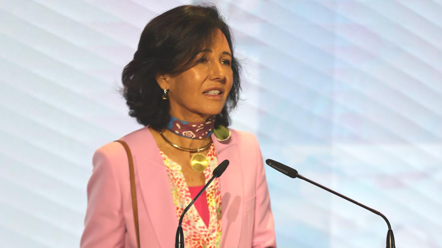 Ana Botín, presidenta de Santander durante el acto de clausura de la XIV Convocatoria de Proyectos Sociales Euros de tu Nómina, una iniciativa de Santander.