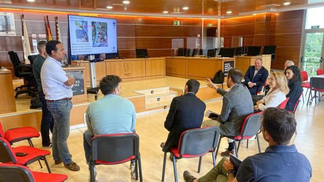 Reunión con la Asociación de Vecinos Monte Alfeirán.