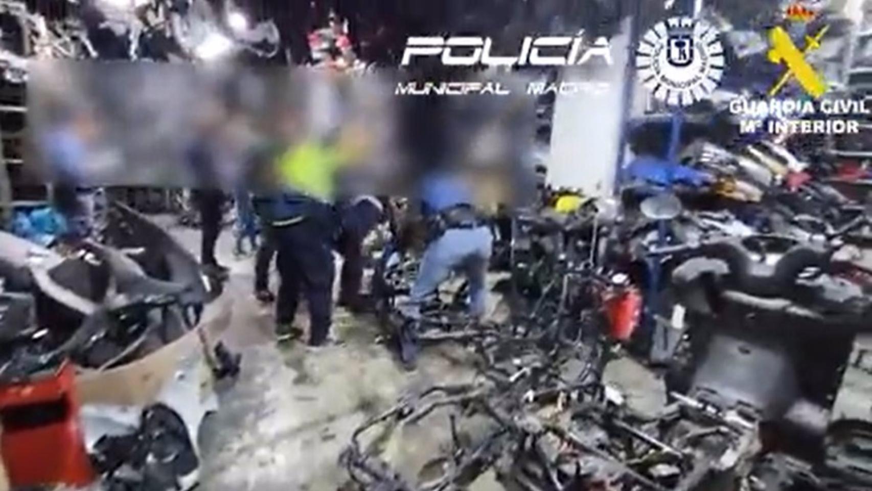 Dieciséis detenidos en una operación contra una banda que robaba y desguazaba vehículos
