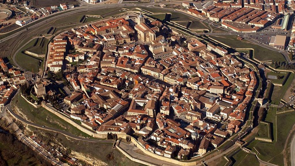 Murallas de Ciudad Rodrigo que forman una estrella