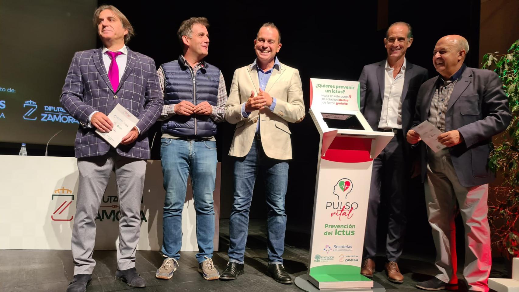 Presentación de los tótems de Pulso Vital