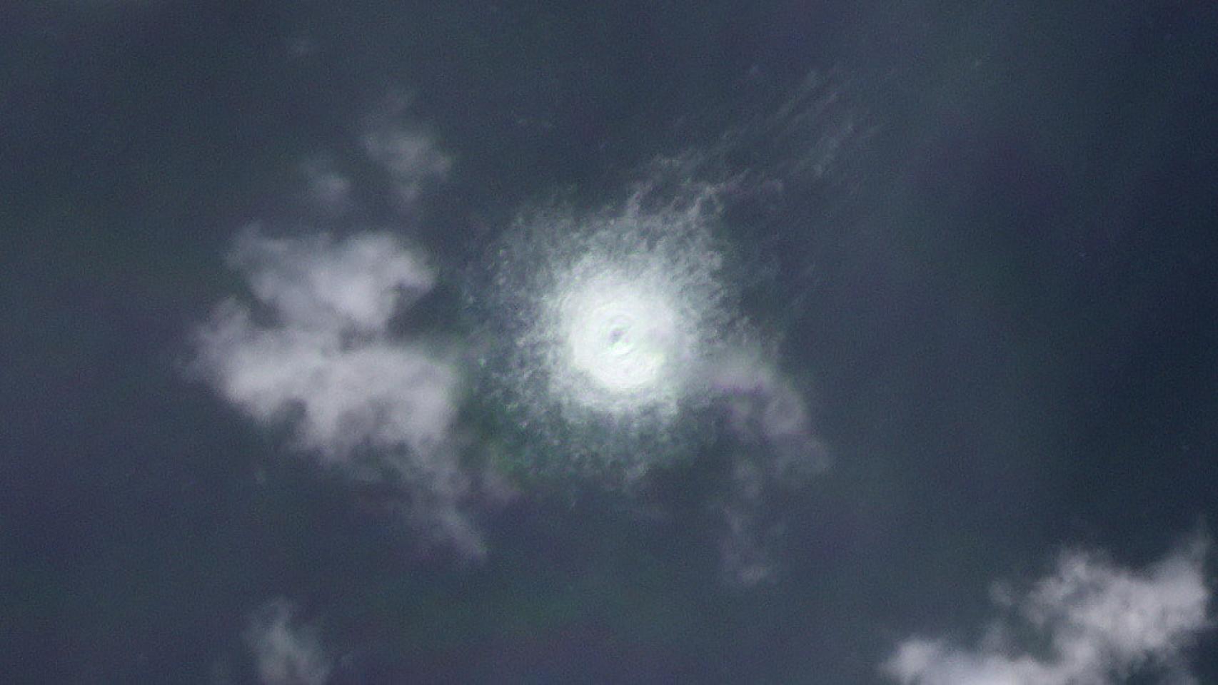 Una imagen de satélite muestra una fuga de gas en el gasoducto Nord Stream 2 frente a la isla danesa de Bornholm en el Mar Báltico.