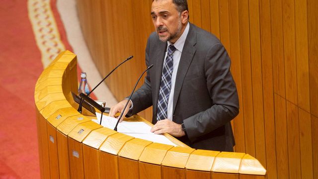 El conselleiro de Sanidade, Julio García Comesaña.