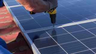 Instalación de placas solares.