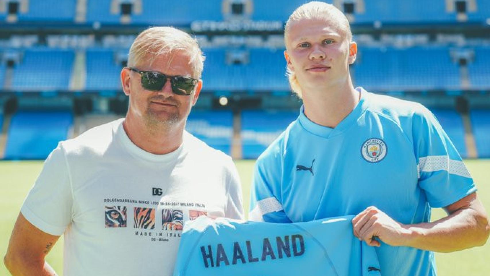 Erling Haaland junto a su padre Alfie Haaland