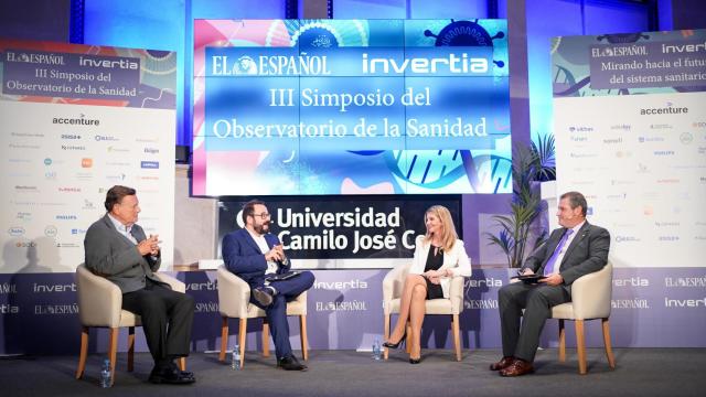 Imagen de la mesa redonda 'PERTE salud de vanguardia: potenciar la atención sanitaria primaria a través de la transformación digital', en la última jornada del III Simposio del Observatorio de la Sanidad.