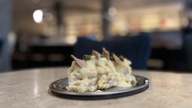 Bar Trafalgar: Cocina abierta todo el día, cócteles, cerveza helada, billar y ambientazo