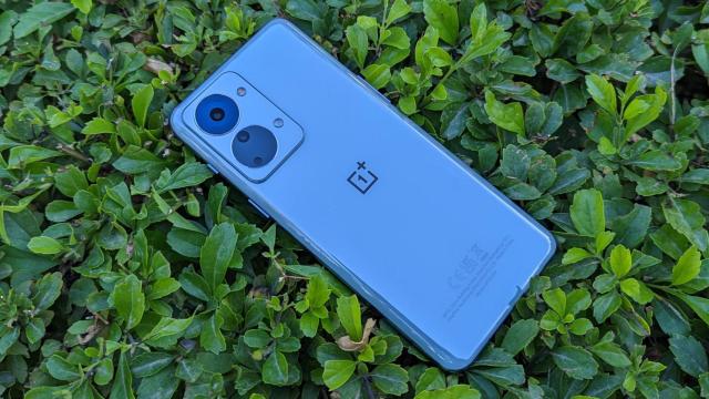 OnePlus Nord 2T
