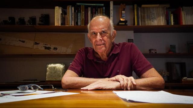 El arquitecto José Seguí, en su despacho.