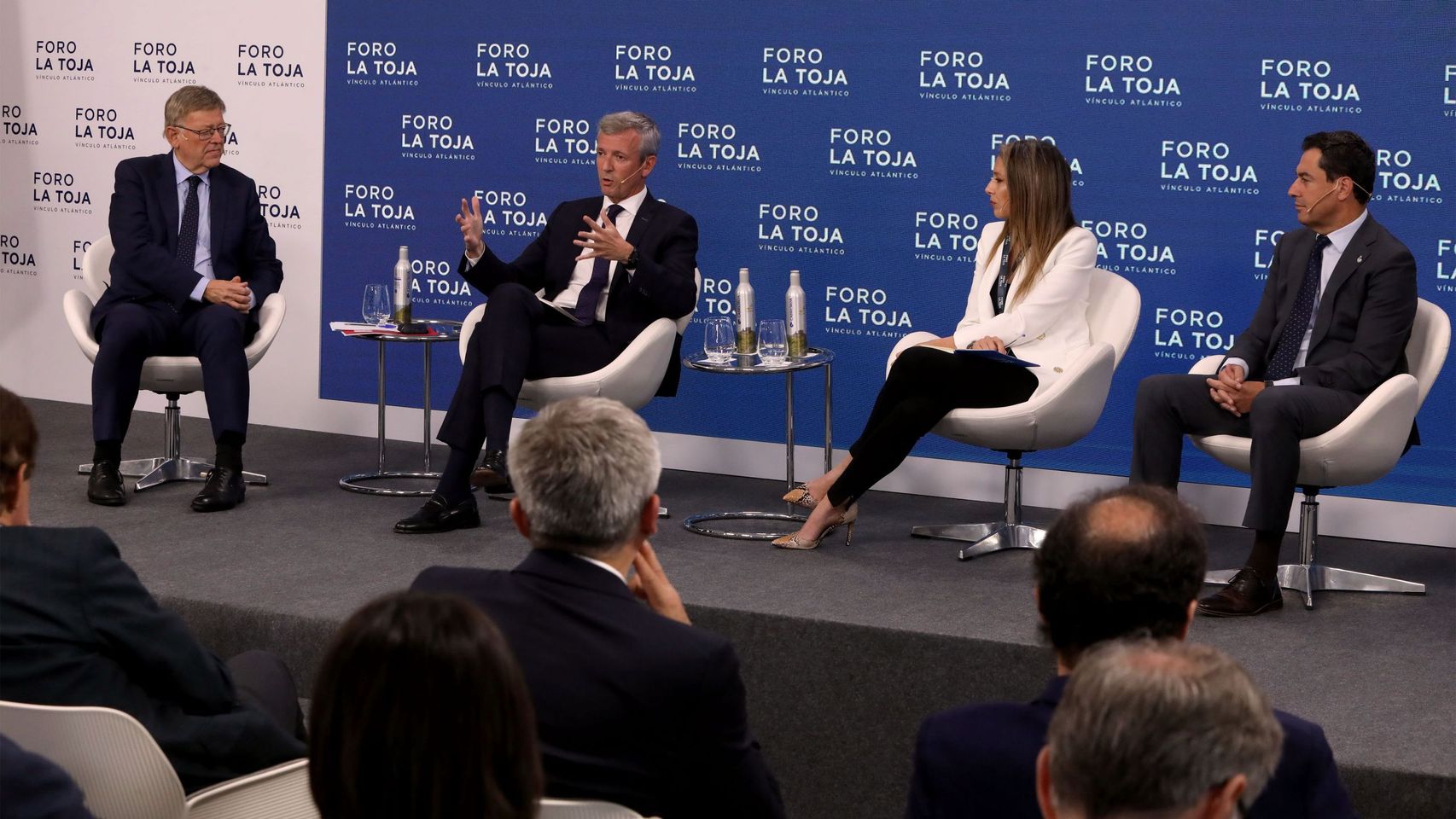 Rueda participa en la mesa de presidentes autonómicos del Foro La Toja.