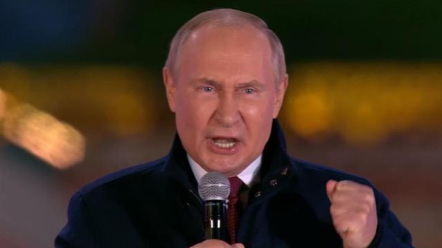 Vladímir Putin durante su intervención en el concierto de la Plaza Roja de Moscú, el pasado viernes.