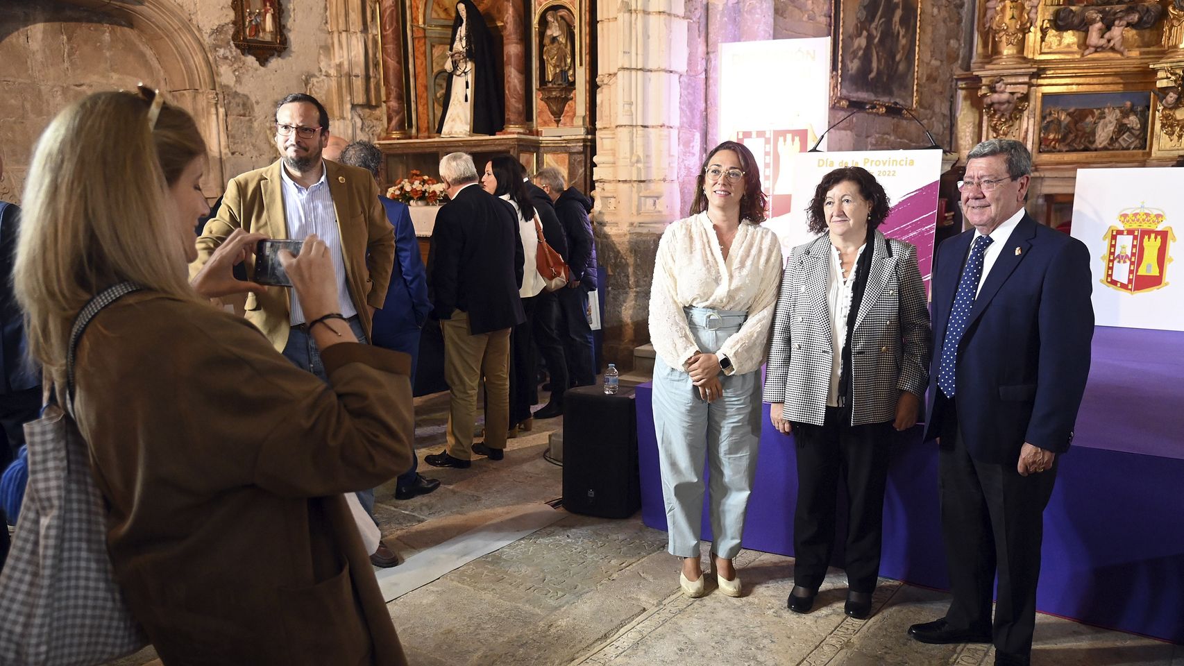 La consejera de Movilidad y Transformación Digital, María González Corral, y el presidente de la Diputación de Burgos, César Rico, participan en el Día de la Provincia 2022
