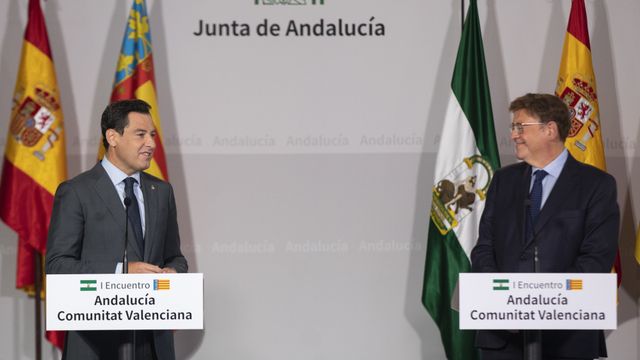 Juan Manuel Moreno, presidente de Andalucía, y Ximo Puig, presidente de Comunidad Valenciana.