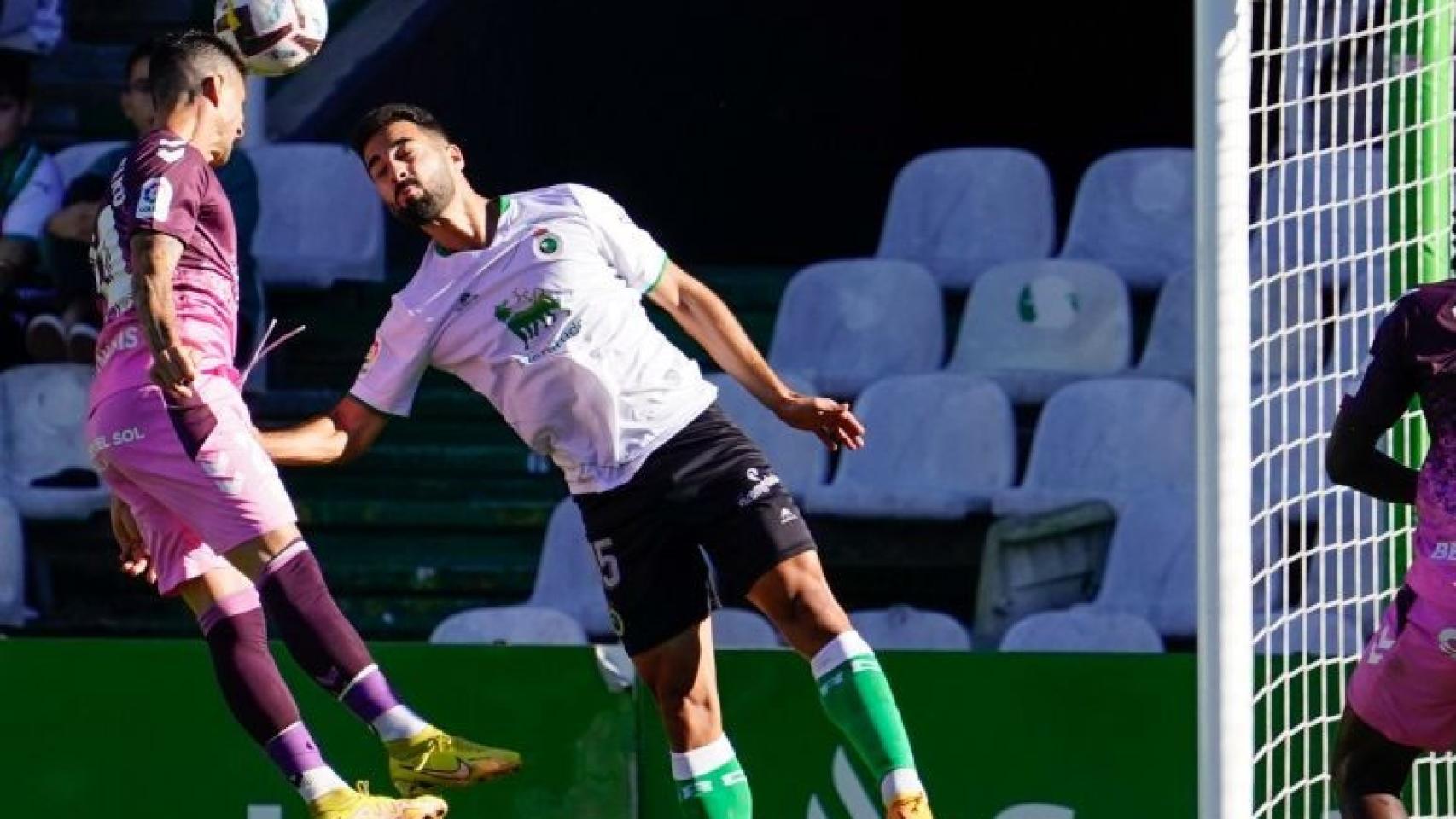 Rubén Castro durante el Racing de Santander-Málaga CF