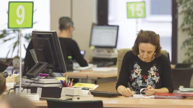 Imagen de archivo de puestos de trabajo de funcionarios.