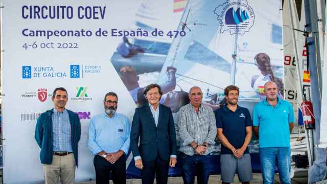 Desde la izqda.: Juan Andrés Pérez, Manuel Villaverde, José Ramón Lete, Miro Serén, Nico Rodríguez y Francisco Xabier Fernández.