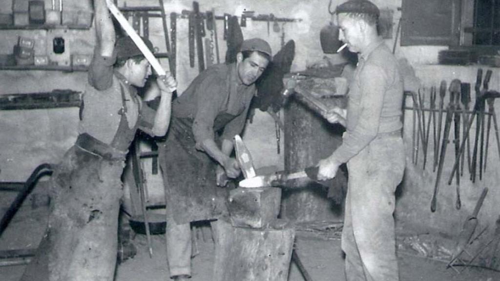 Una fragua de antaño, cuando se aguzaba la reja