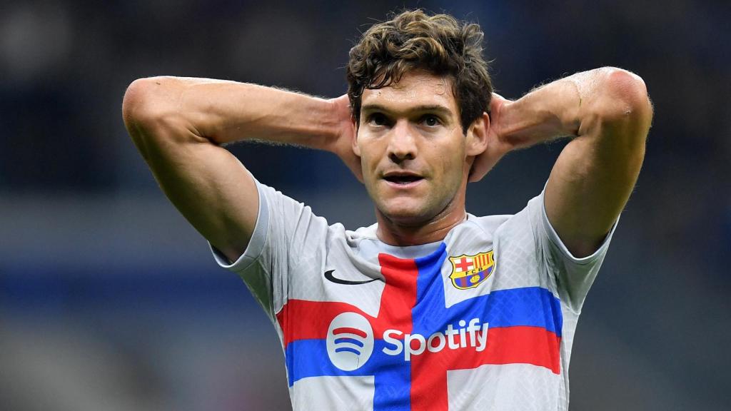 Marcos Alonso se lamenta tras una ocasión fallada