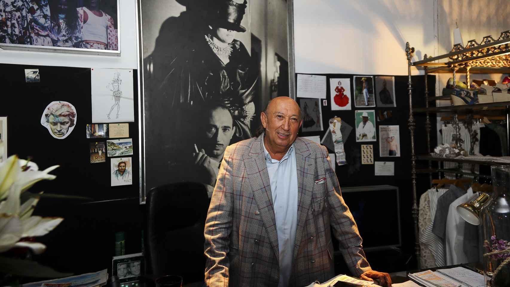 El diseñador Francis Montesinos durante la inauguración de una tienda de su firma en Valencia. Gtres