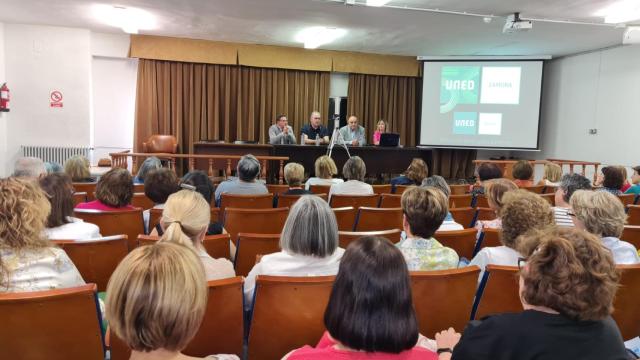 Inicio de curso de la UNED Sénior