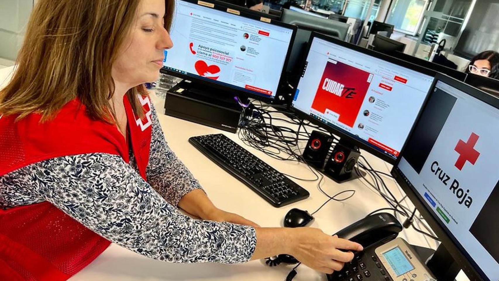 Cerca de 800 castellanos y leoneses han llamado a Cruz Roja para pedir soporte emocional