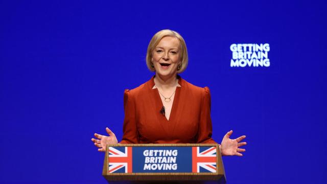 Liz Truss, primera ministra del Reino Unido, en la clausura del congreso del Partido Conservador.