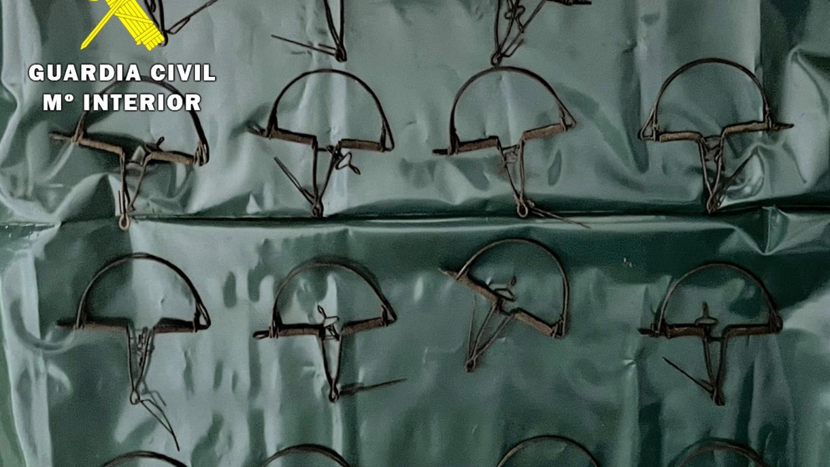 La Guardia Civil interviene 15 trampas 'ballesta' en una inspección en Burgos