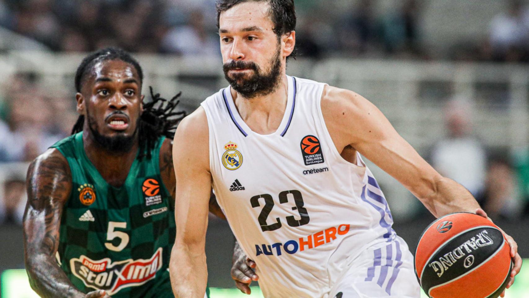 Sergio Llull dirige un ataque del Real Madrid ante Panathinaikos