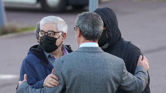 El maquinista del tren Francisco Garzón a su llegada para declarar en la segunda jornada del juicio por el accidente ferroviario de Alvia, en la Cidade de la Cultura de Santiago de Compostela