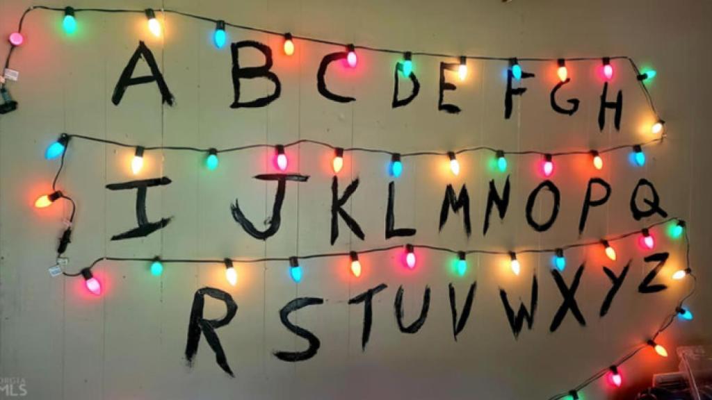 Luces de la casa de los Bayers.