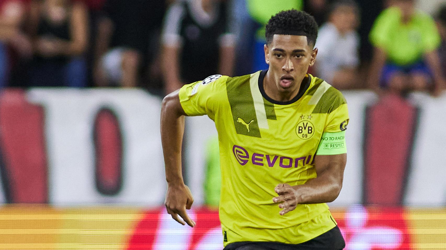 Jude Bellingham durante el Sevilla - Borussia Dortmund de Champions