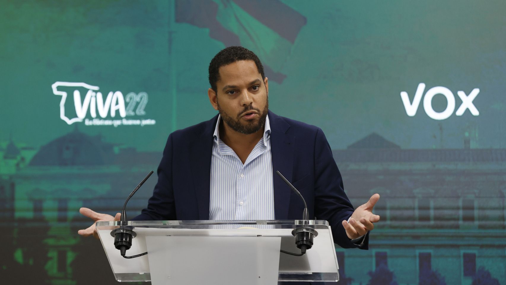 El secretario general de Vox, Ignacio Garriga, en la sede del partido.