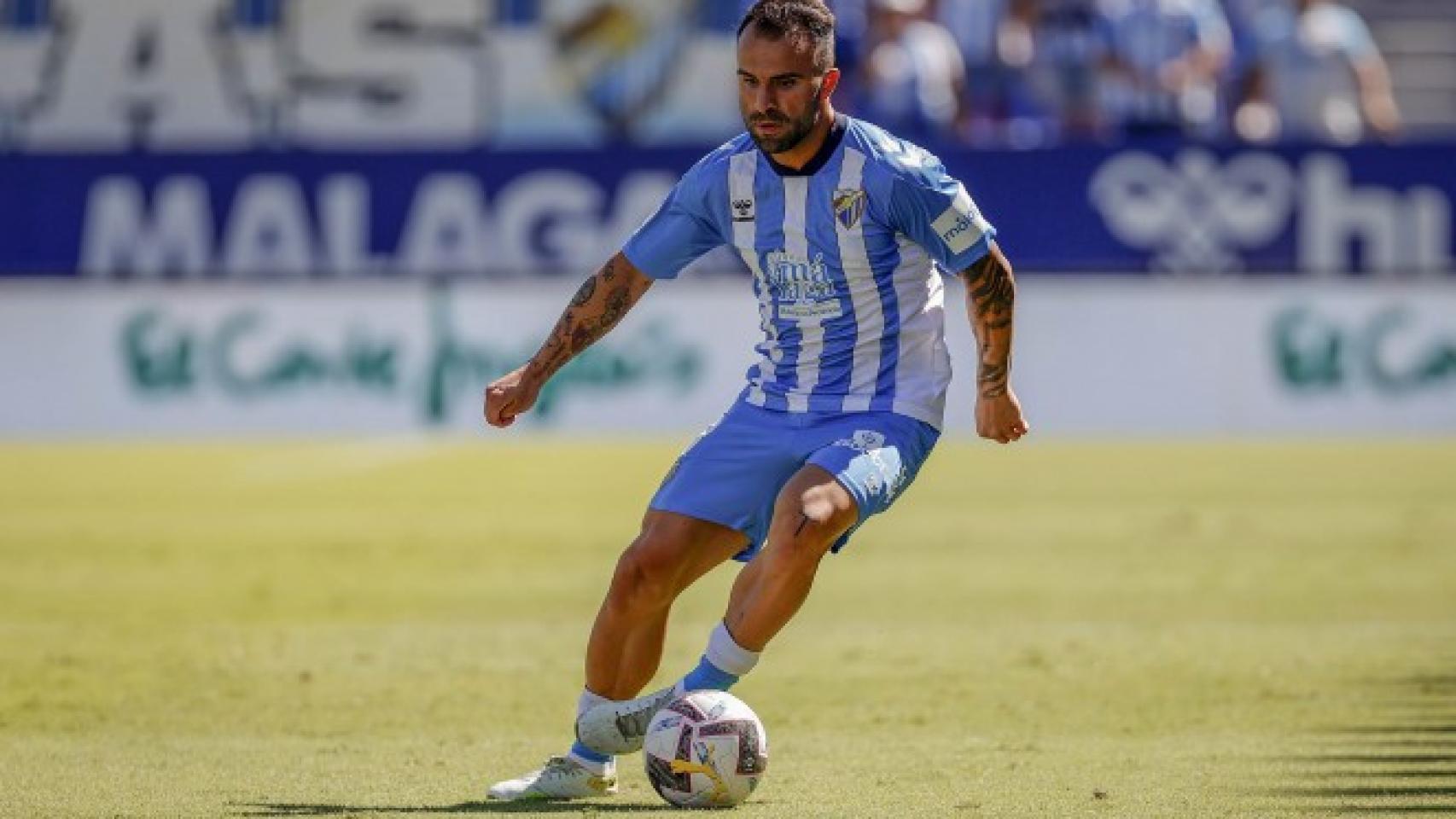 Javi Jiménez durante un partido con el Málaga CF en La Rosaleda