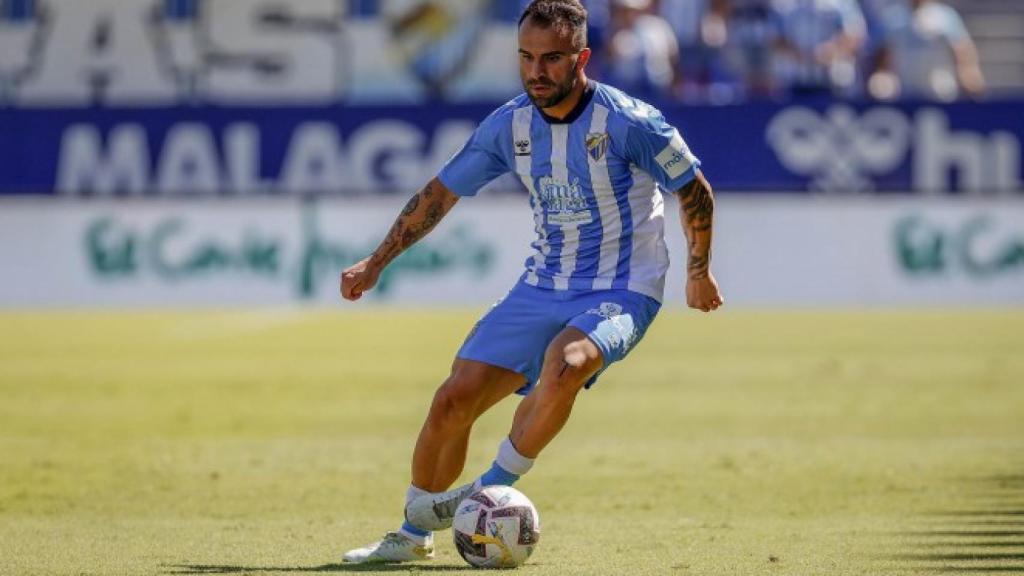 Javi Jiménez durante un partido con el Málaga CF en La Rosaleda