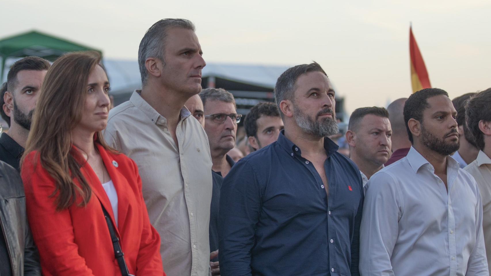 Abascal junto a Ortega-Smith.