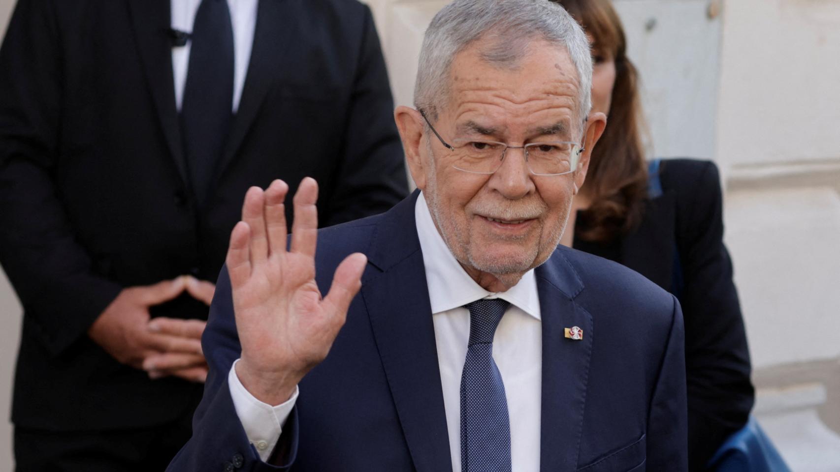 Alexander Van der Bellen, actual presidente de Austria, tras votar este domingo.