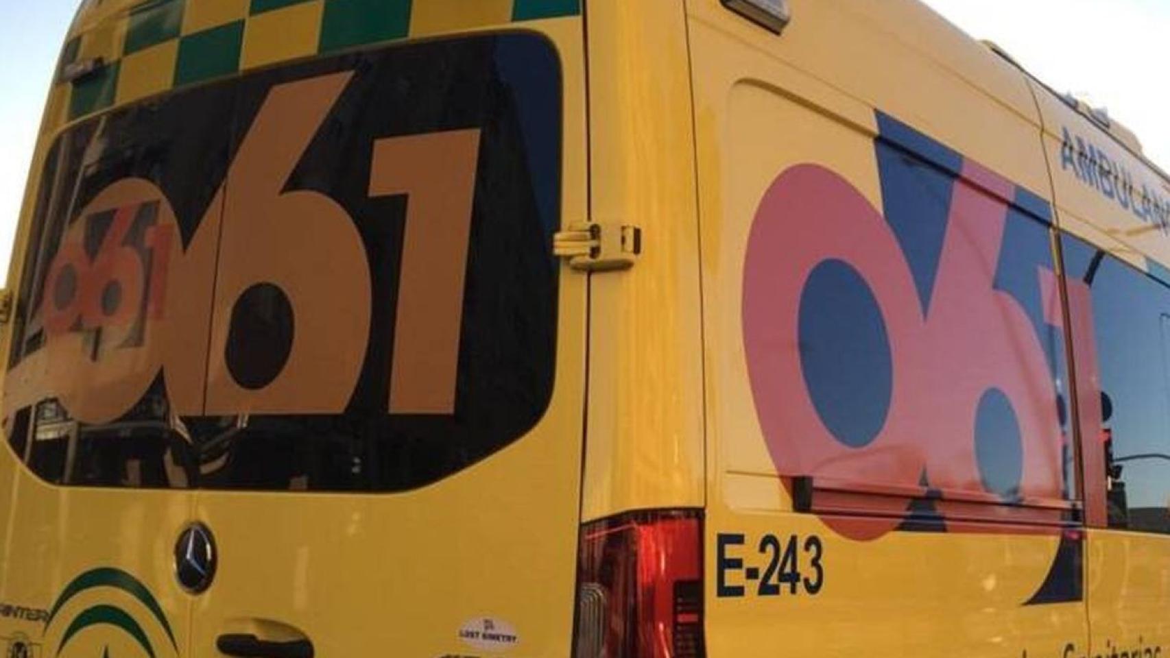 Efectivos del Centro de Emergencias Sanitarias 061.