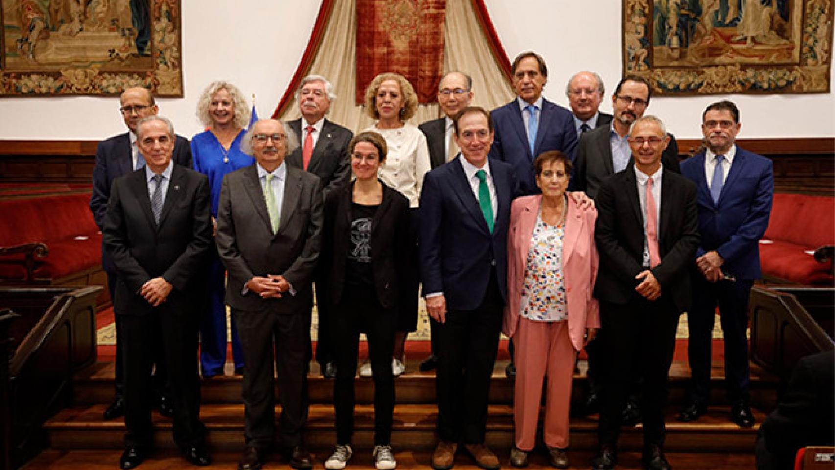 El Ayuntamiento de Salamanca, Antonio Jesús Fonseca–Herrero, Antonio Colinas, Helena González Burón y Katsuyuki Tanaka, nuevos Socios de Honor de Alumni–Universidad de Salamanca