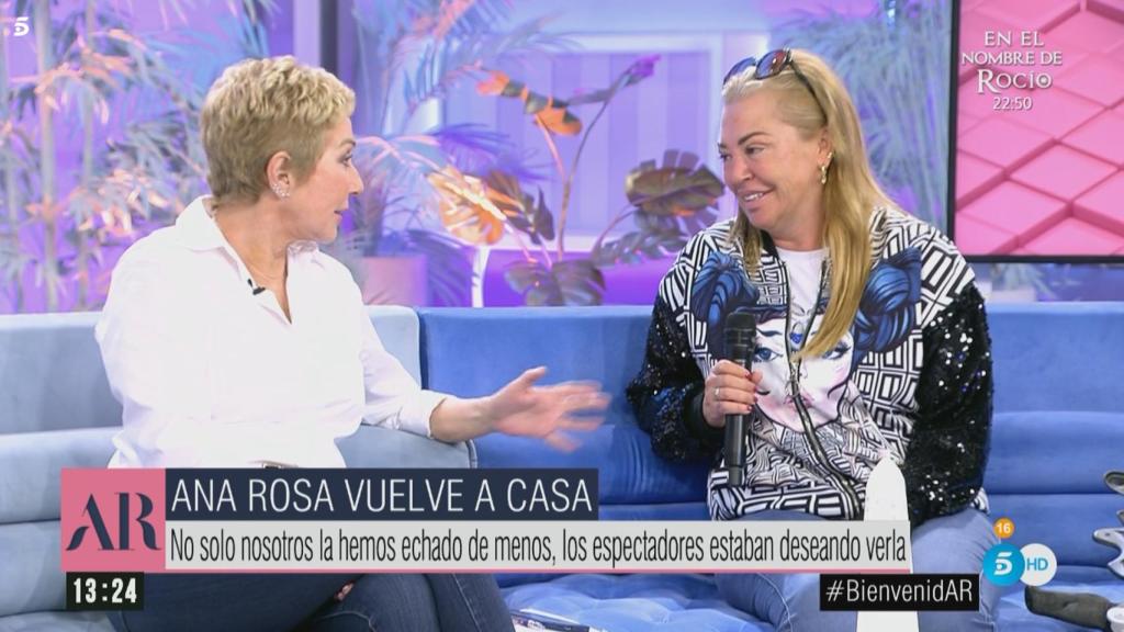 Belén Esteban se ha sentado en el plató de 'El programa de Ana Rosa' para dar la bienvenida a la presentadora.