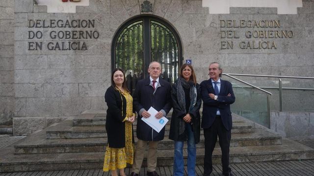 Diputados y senadores del PP en A Coruña.