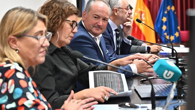 Presentación de un informe económico relativo a la provincia de A Coruña.