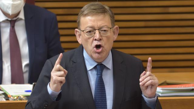 Ximo Puig interviene en el pleno de debate de política general en el que anunció la rebaja del IRPF.