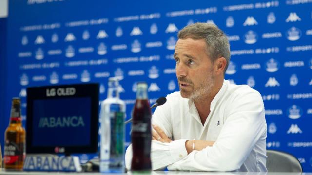 Óscar Cano durante su primera rueda de prensa como entrenador del Deportivo.