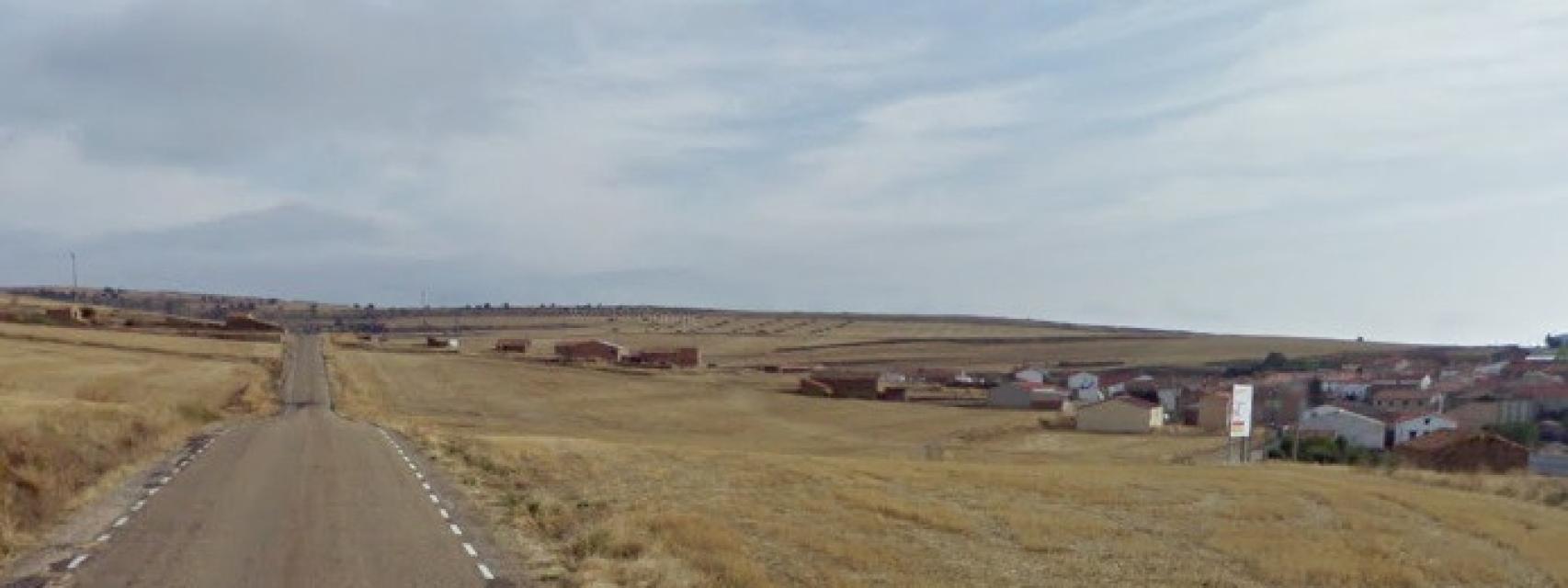 La SO-630 a su paso por Fuentes de Magaña.