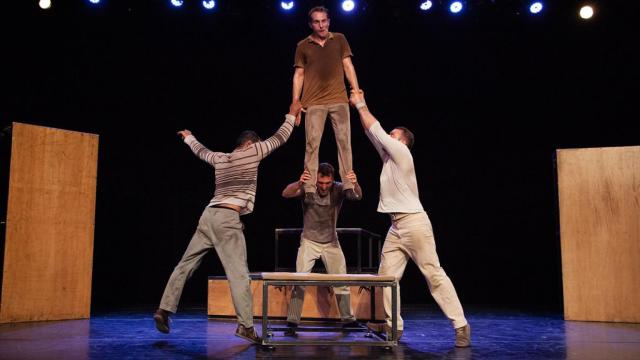 Actuación de la compañía Eia