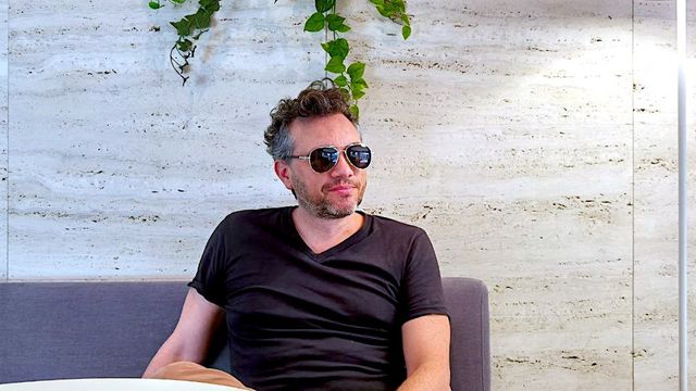 Amago es Agustín Martínez, el científico de la Universidad de Alicante que investiga el autismo y le pone música.